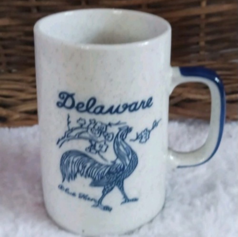 LKNW Delaware Blue Hen Pottery Stoneware Coffee Cup Mugs 104
